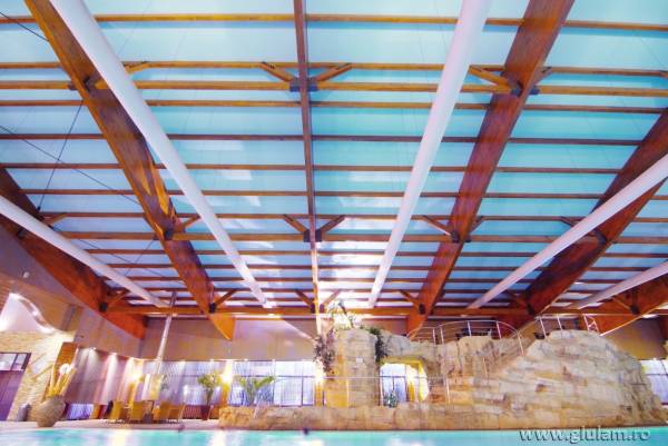 PISCINA HOTEL PRESIDENT